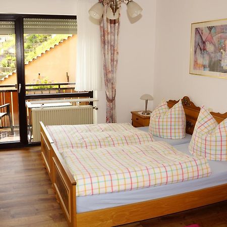 Hotel Garni Berghof Heigenbruecken Экстерьер фото